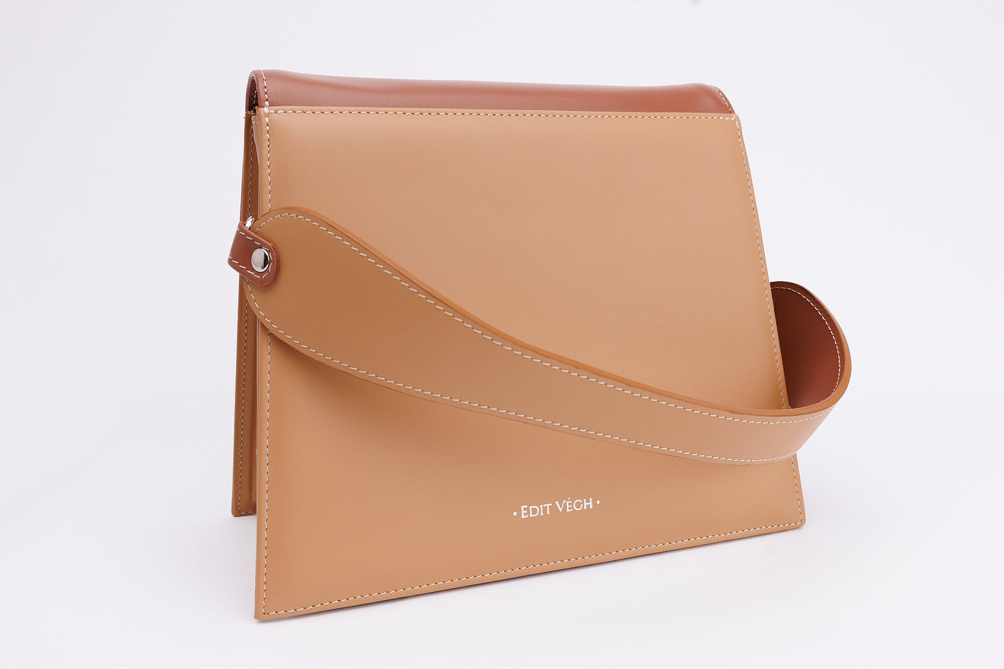 Sophie camel- chocolate leather bag