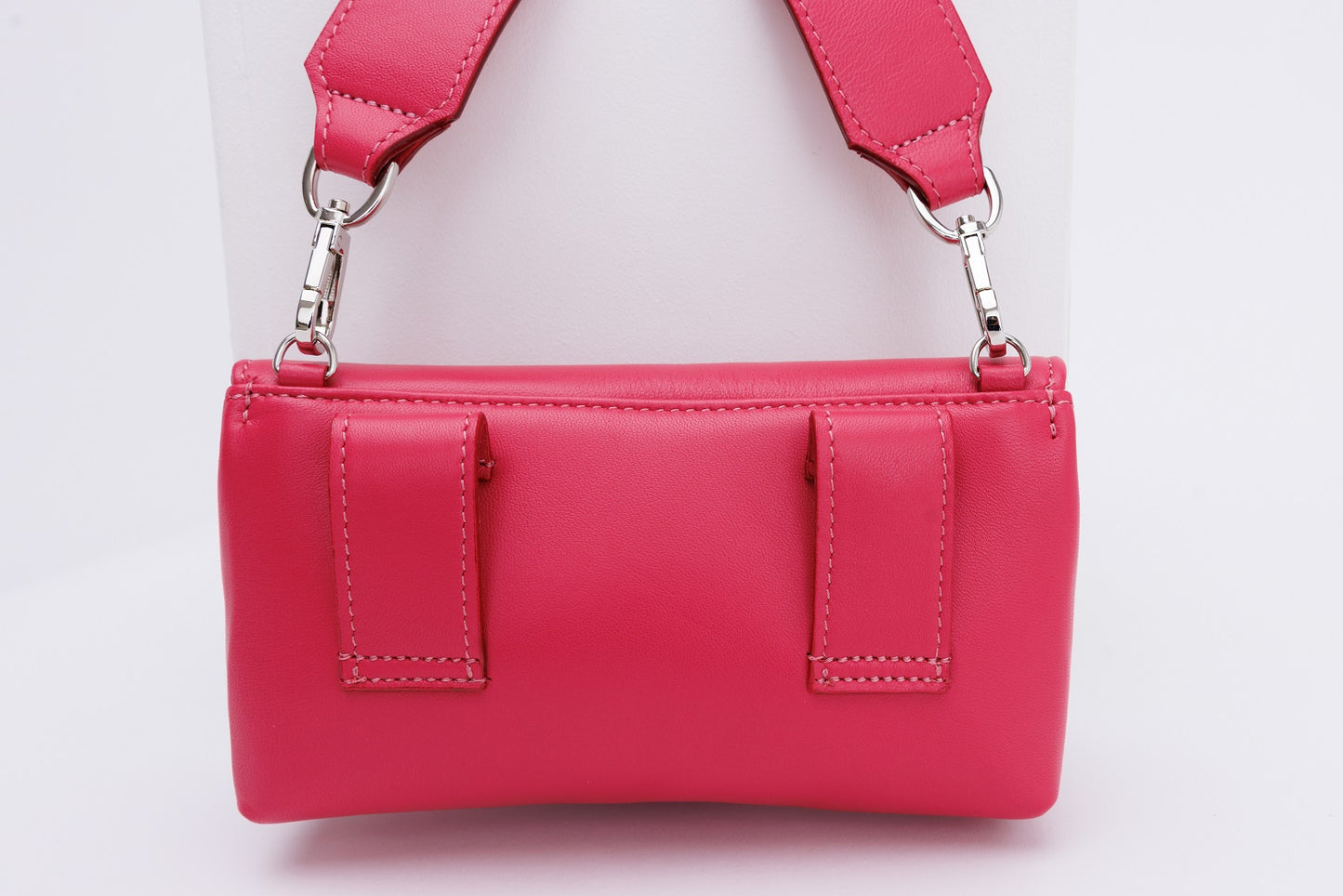 Flare Magenta leather bag